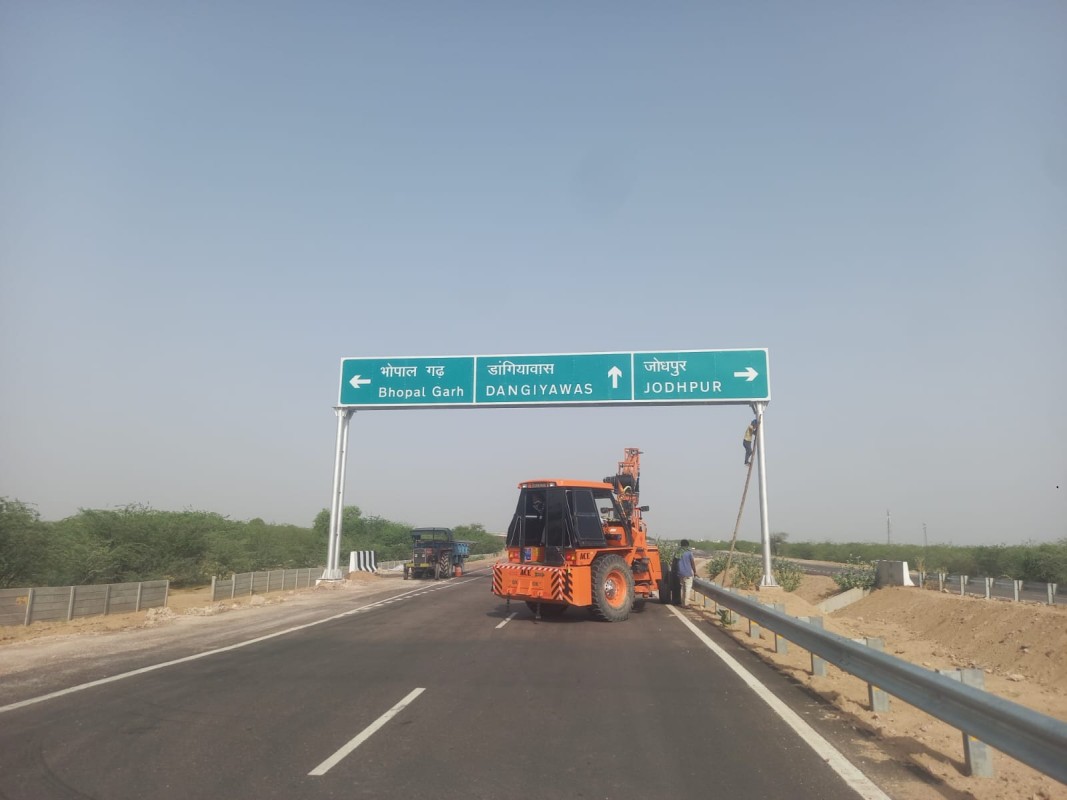 Installation SIgn Bord